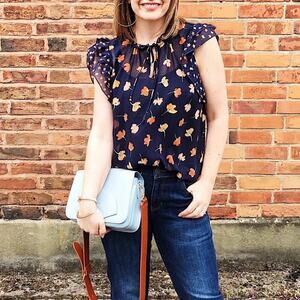 NWOT Cabi Navy Poppy Print Flutter Sleeve Sheer Flowey Blouse 5522 Size Small